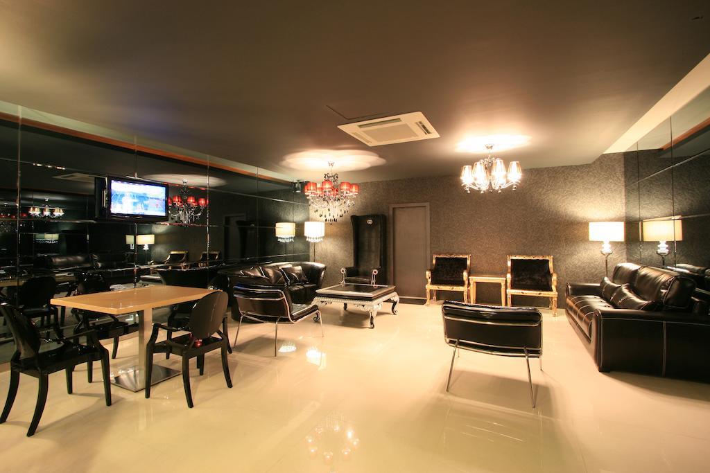 Artz Hotel Johor Bahru Exterior photo