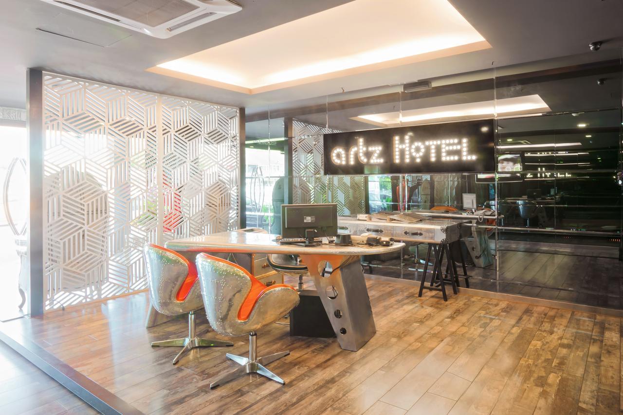Artz Hotel Johor Bahru Exterior photo